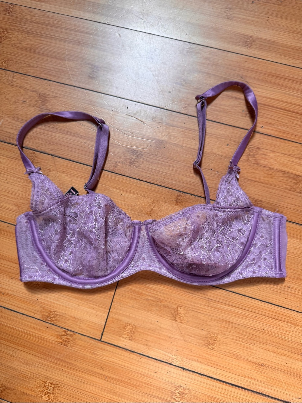 Victoria's Secret Lavender Lace Underwire Bra